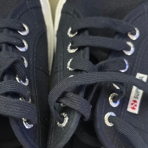 Superga Navy Canvas Sneakers Timeless Design men’s 8 women’s 9 1/2 nwot - Picture 6 of 8